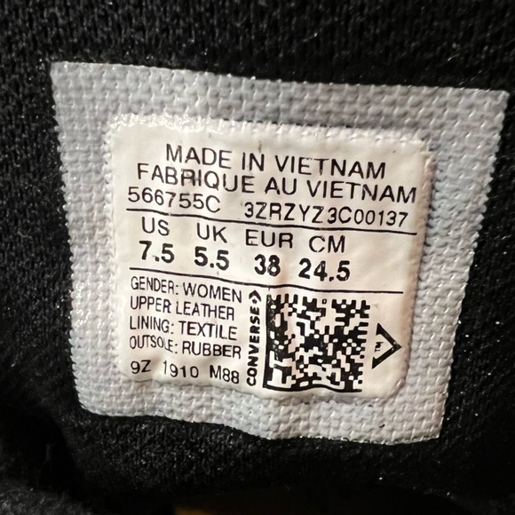 RARE color. Converse "lugged varsity" Chuck Taylor women's 7.5. Bruins! - Picture 10 of 10